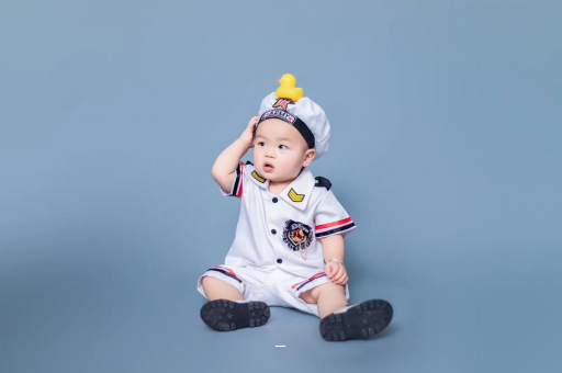 南通宝宝老摇头怎么回事